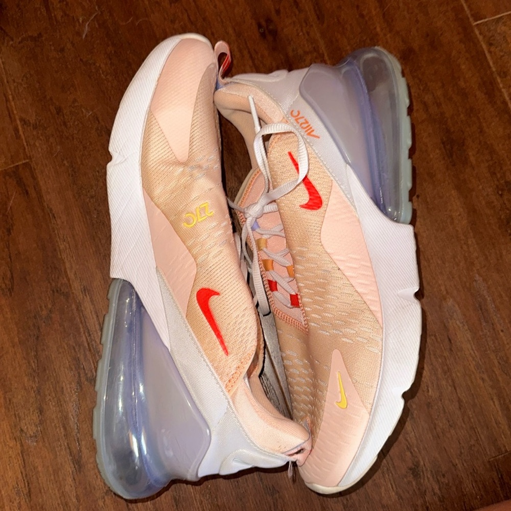 Nike AirMax 270